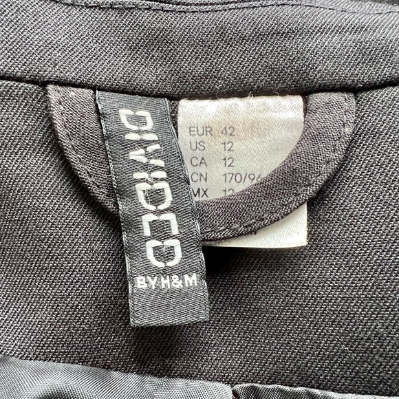 Divided by H&M Single Breasted Tailored Black Boxy Blazer, Size 12 - Picture 3 of 14